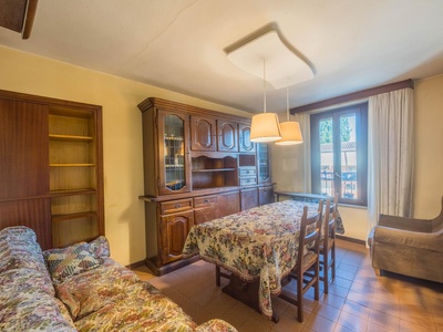 Sanierungsbedürftiges Reihenhaus im Zentrum von Desenzano